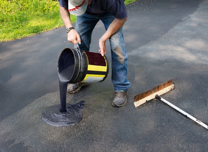 Commercial Asphalt Sealing Vs. Resurfacing: What’s The Difference