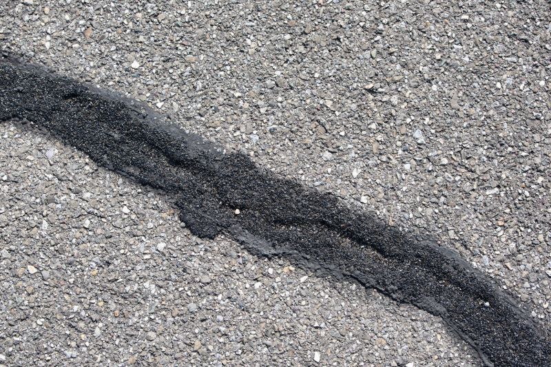 How Commercial Asphalt Sealing Protects High-Traffic Pavement